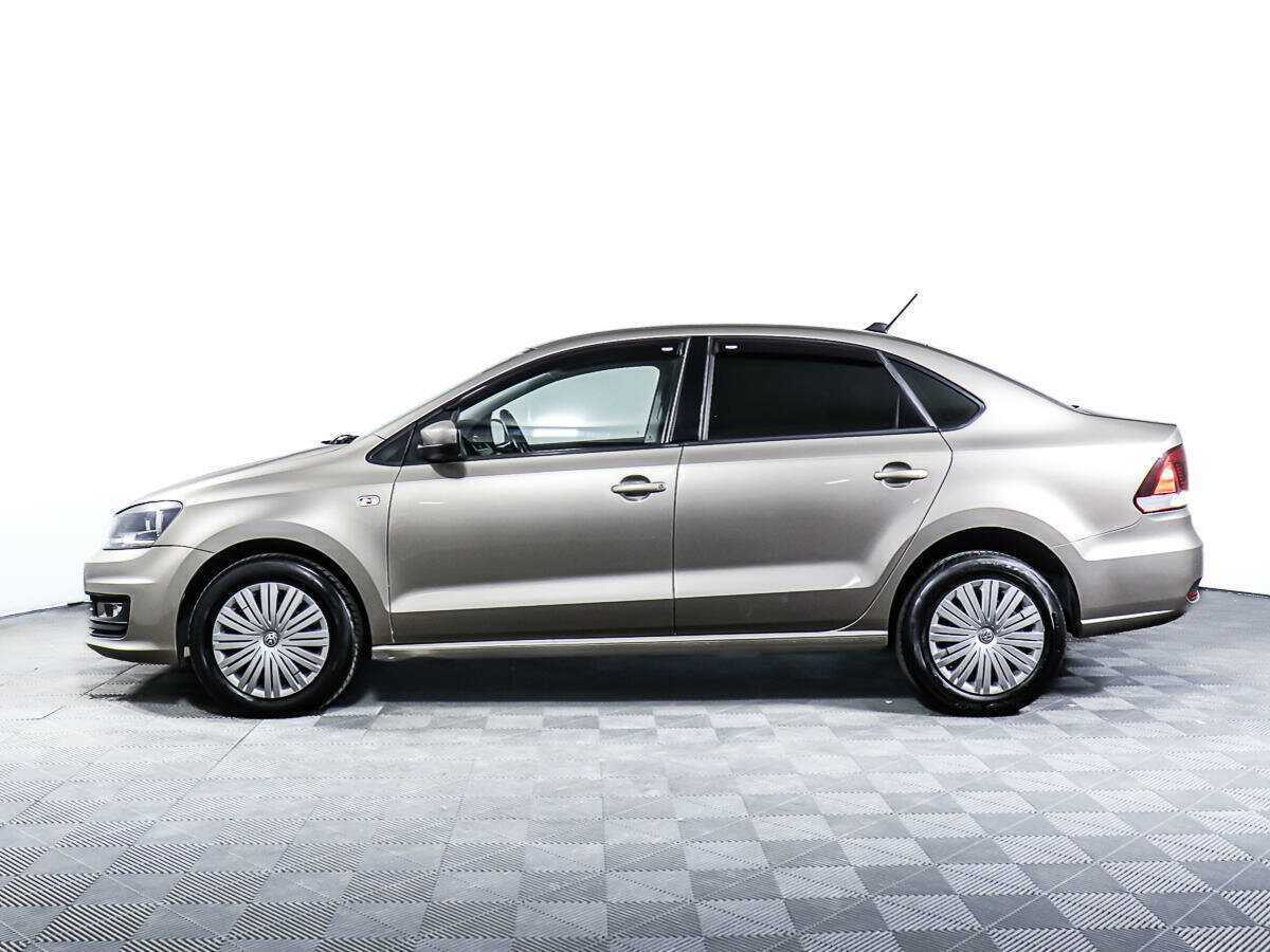 Volkswagen Polo с пробегом — 2017 год. Фото: #4