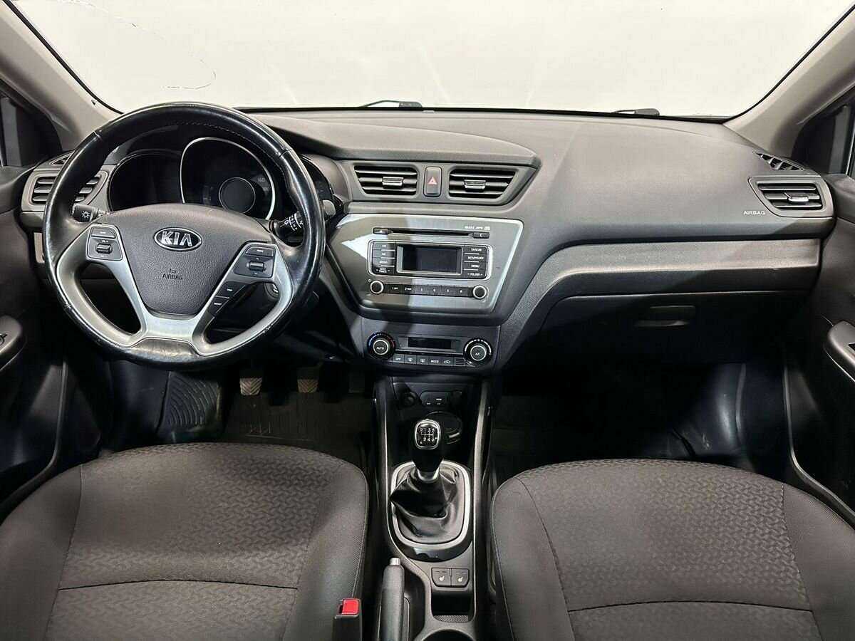 Kia Rio с пробегом — 2016 год. Фото: #8