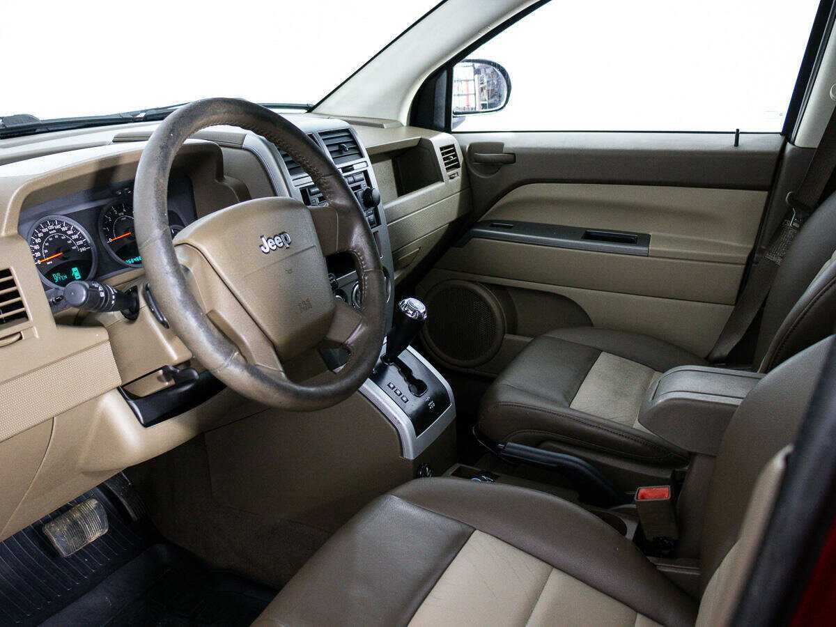 Jeep Compass с пробегом — 2006 год. Фото: #10