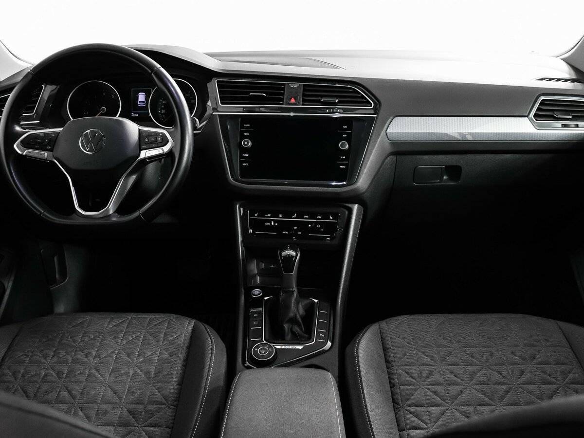 Volkswagen Tiguan с пробегом — 2021 год. Фото: #10