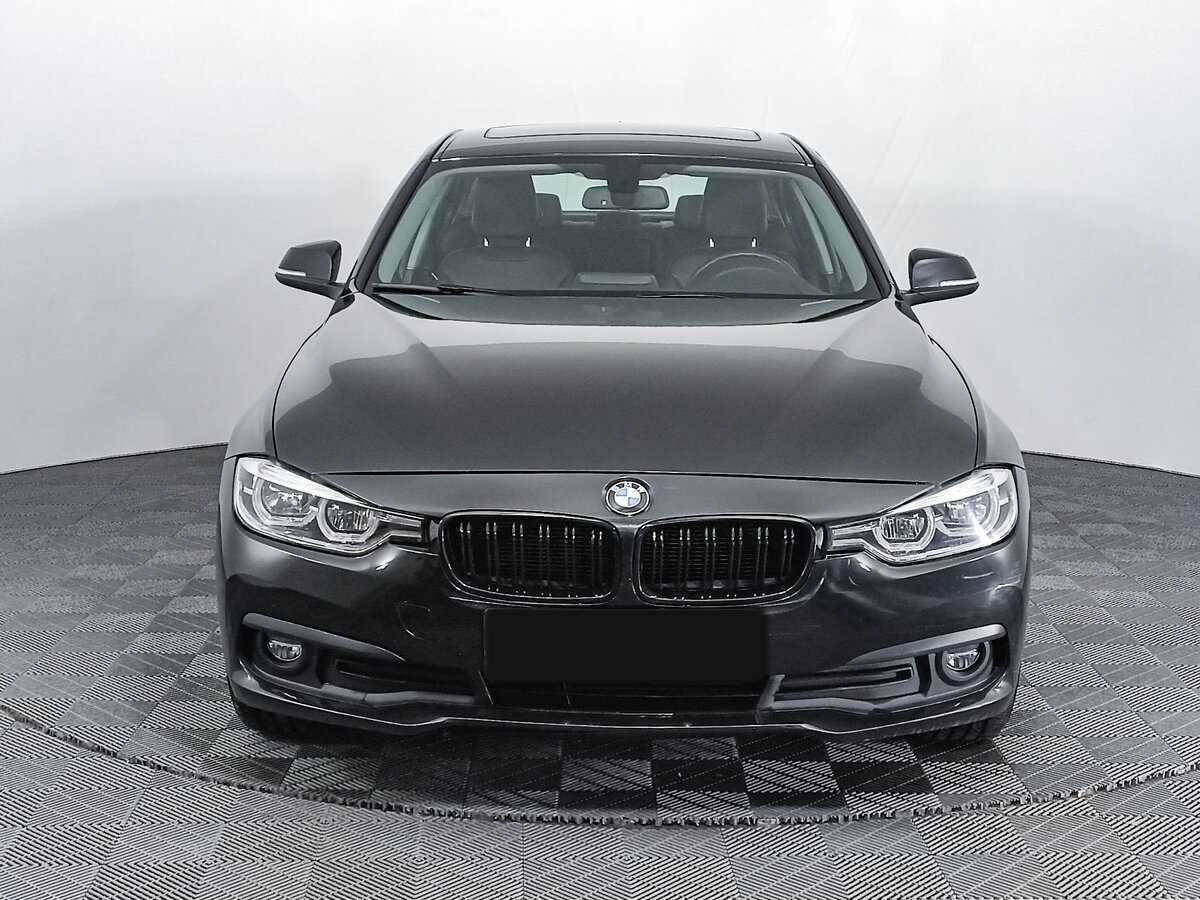 BMW 3 серии с пробегом — 2018 год. Фото: #1