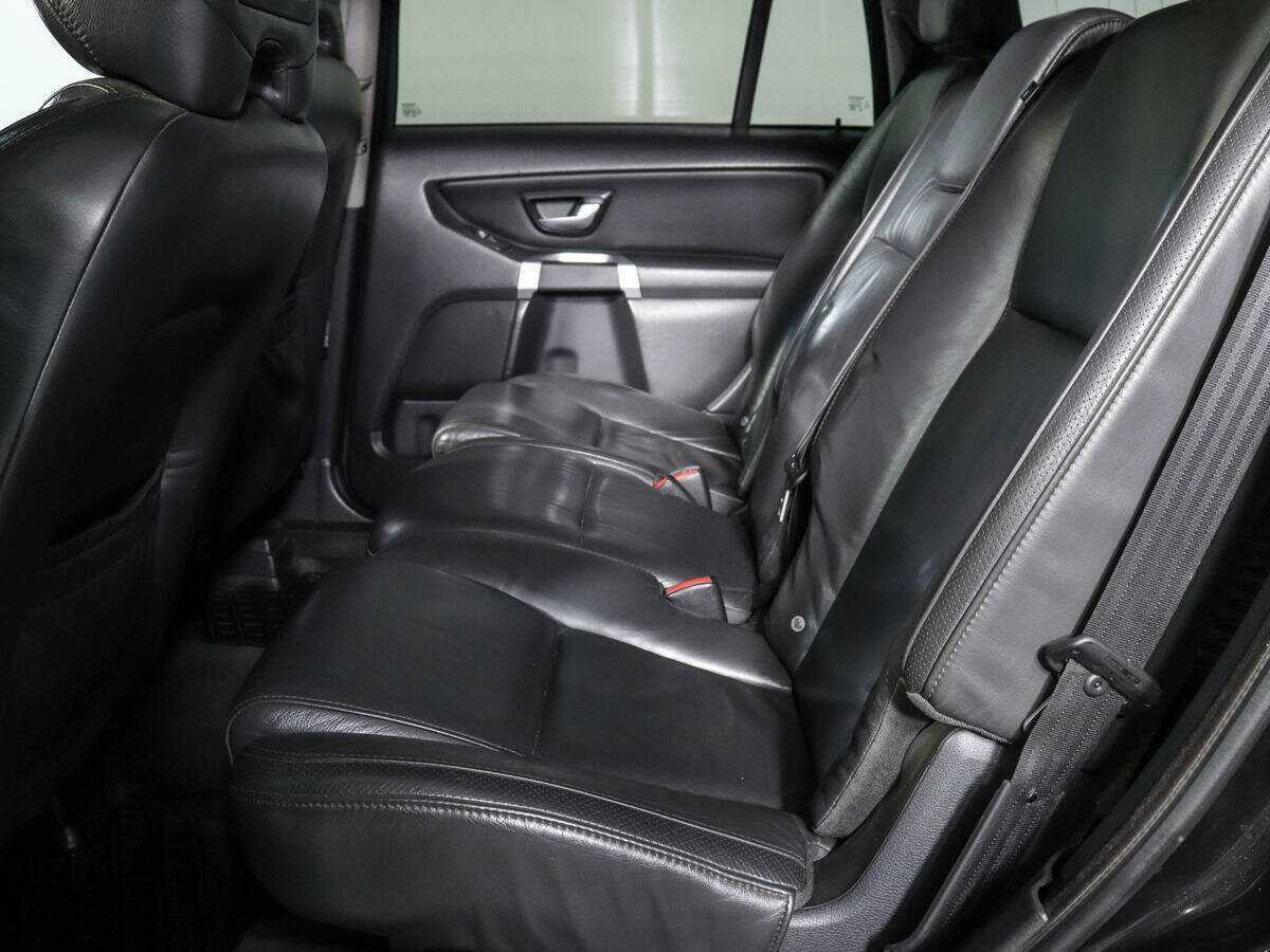 Volvo XC90 с пробегом — 2007 год. Фото: #9