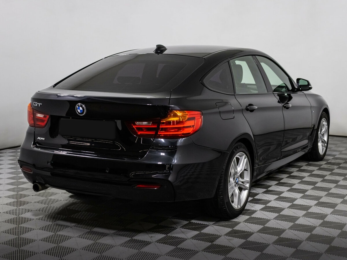 BMW 3 серии с пробегом — 2015 год. Фото: #3