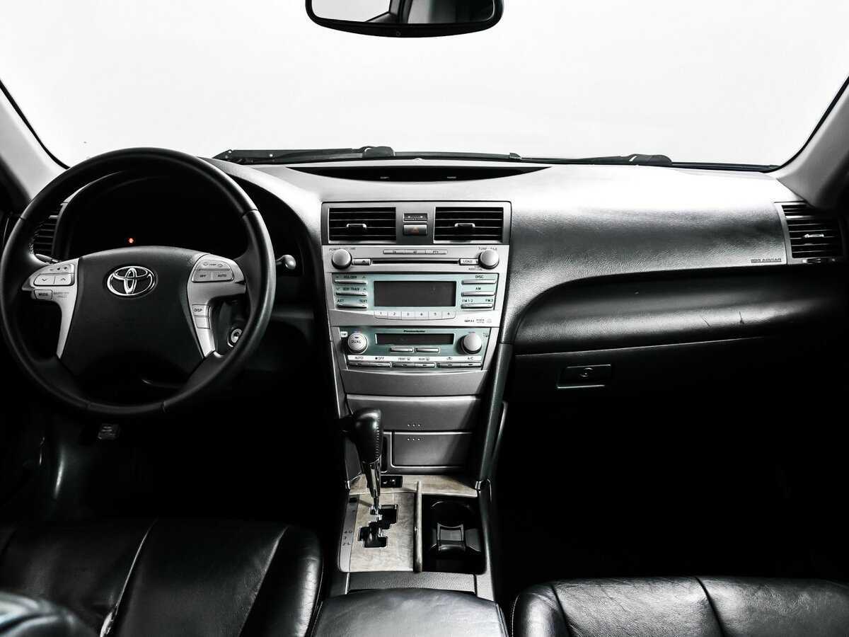 Toyota Camry с пробегом — 2007 год. Фото: #10