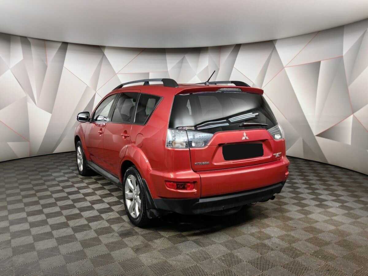 Mitsubishi Outlander с пробегом — 2011 год. Фото: #3