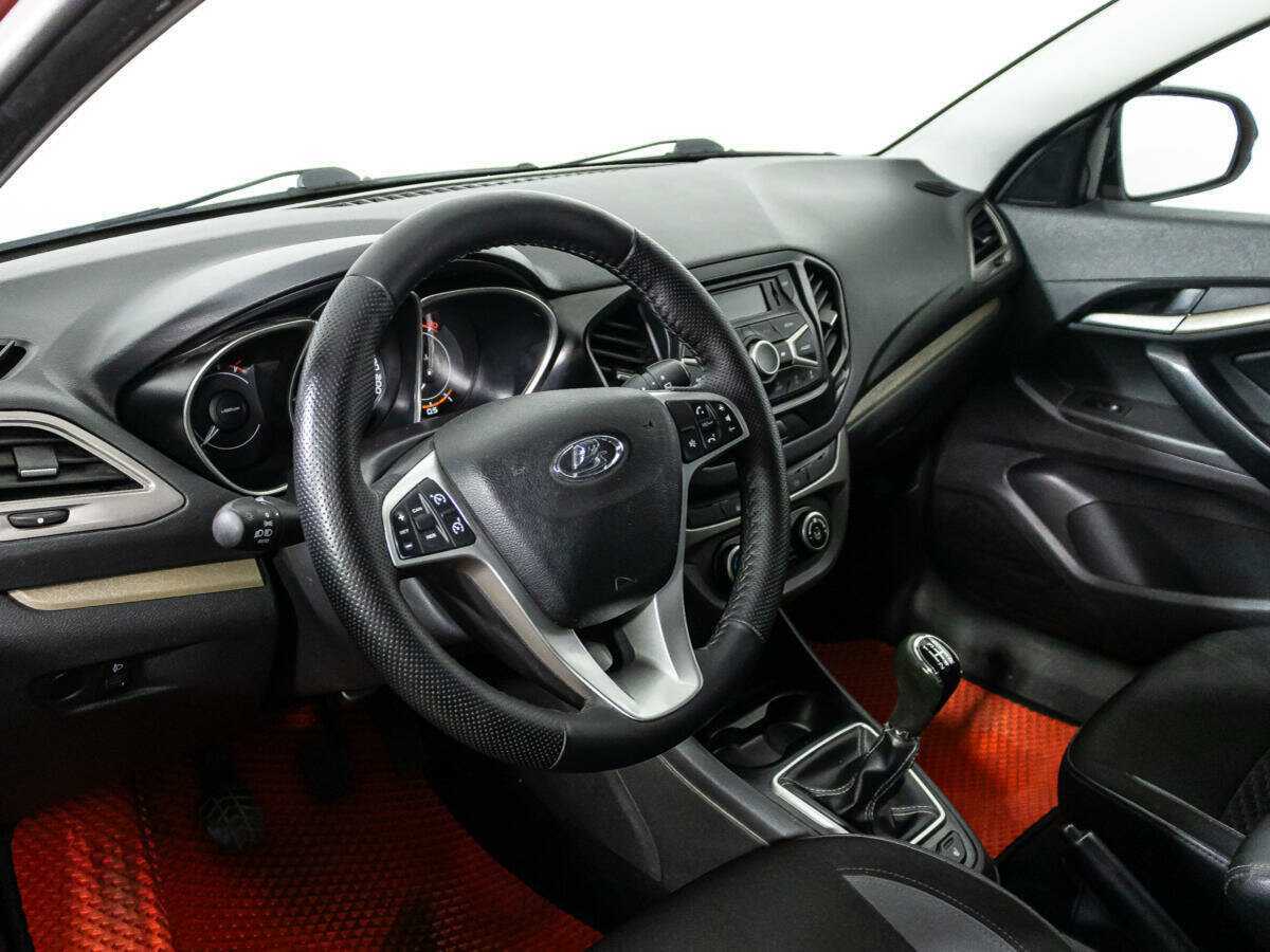 Lada (ВАЗ) Vesta с пробегом — 2018 год. Фото: #10
