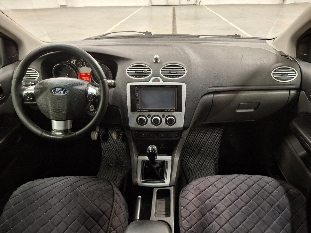 Ford Focus с пробегом — 2005 год. Фото: #12