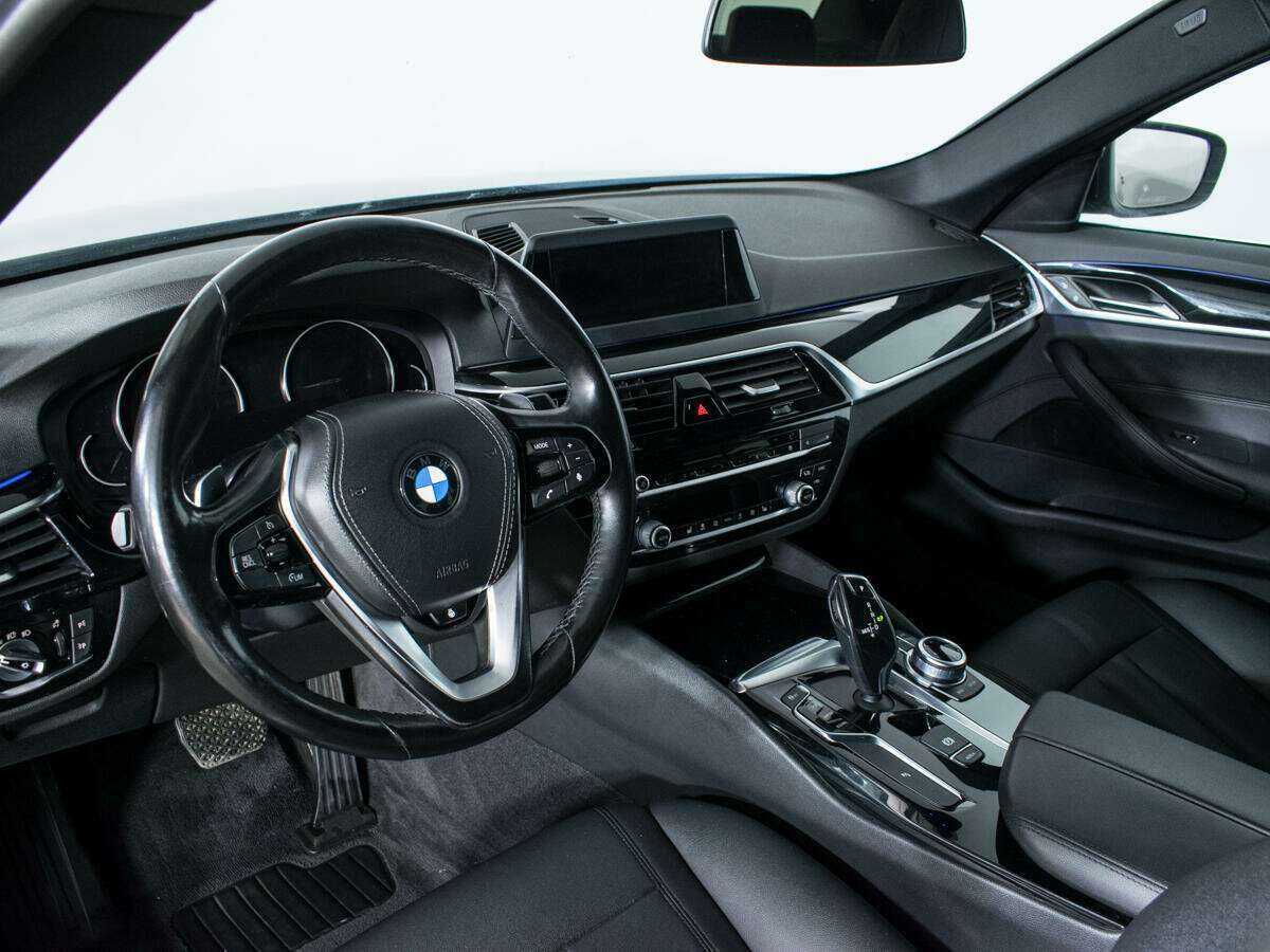 BMW 5 серии с пробегом — 2018 год. Фото: #10