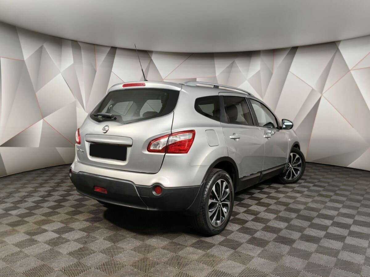 Nissan Qashqai+2 с пробегом — 2011 год. Фото: #1