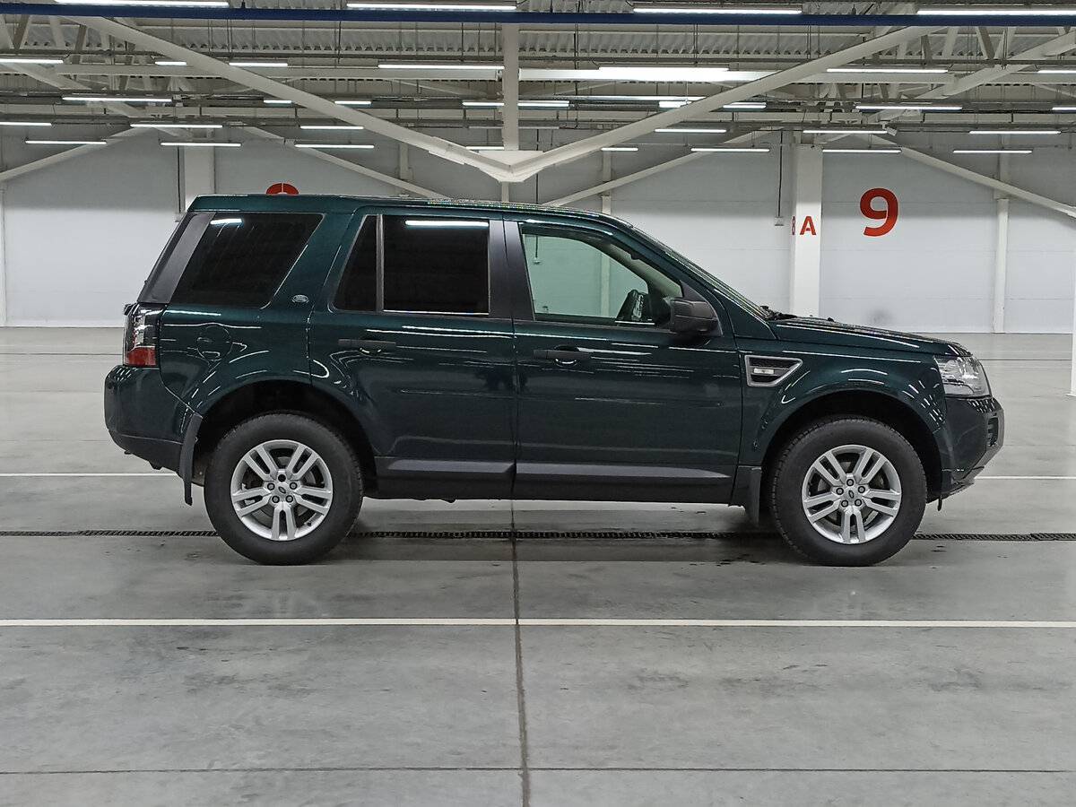 Land Rover Freelander с пробегом — 2012 год. Фото: #3