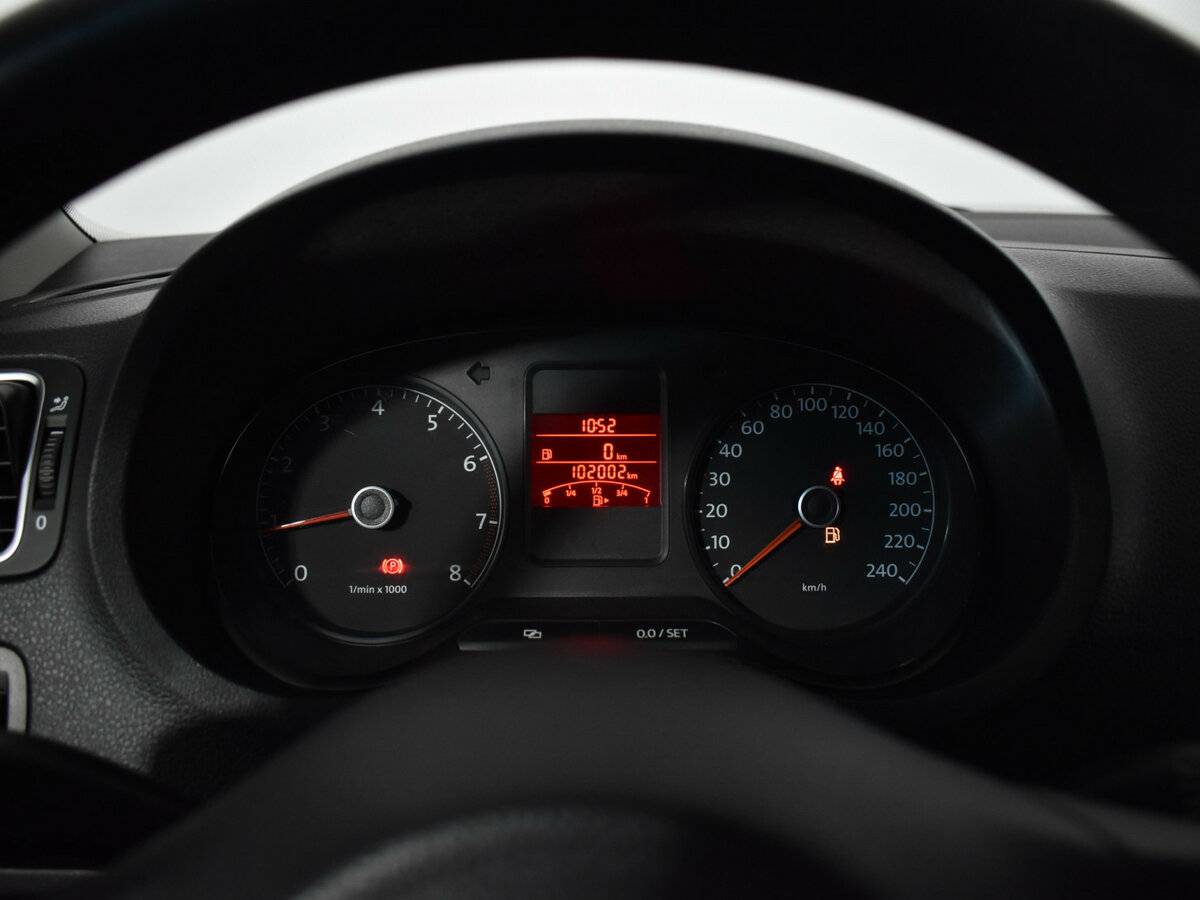 Volkswagen Polo с пробегом — 2014 год. Фото: #12