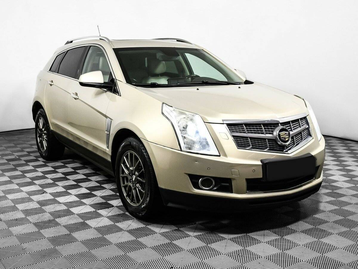 Cadillac SRX с пробегом — 2011 год. Фото: #2