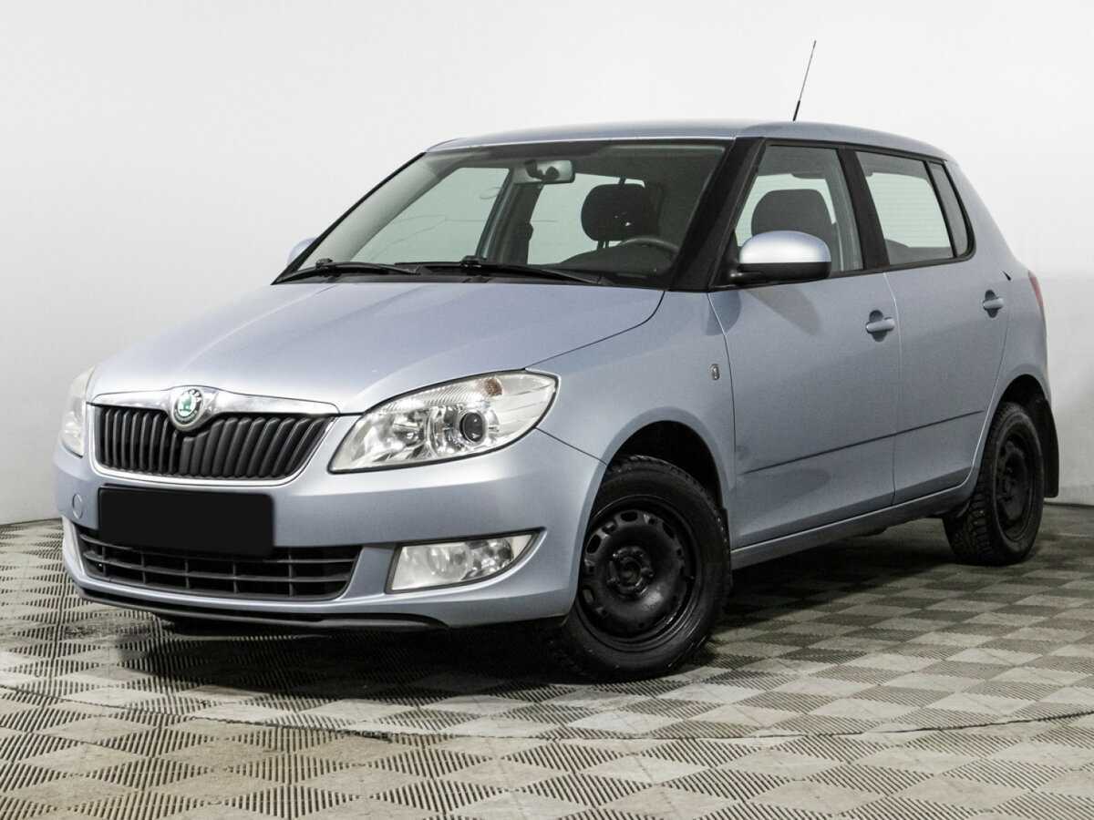 Skoda Fabia с пробегом — 2010 год. Фото: #0