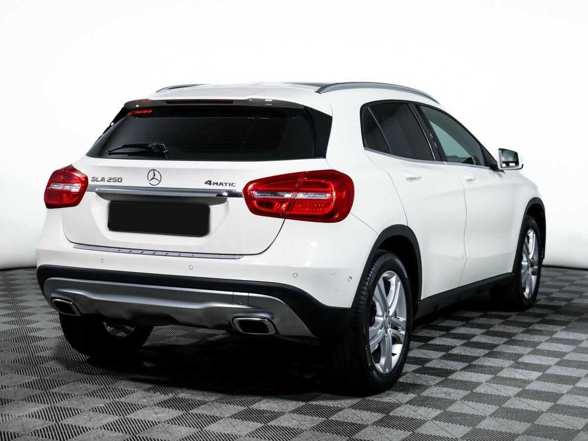 Mercedes-Benz GLA с пробегом — 2015 год. Фото: #4