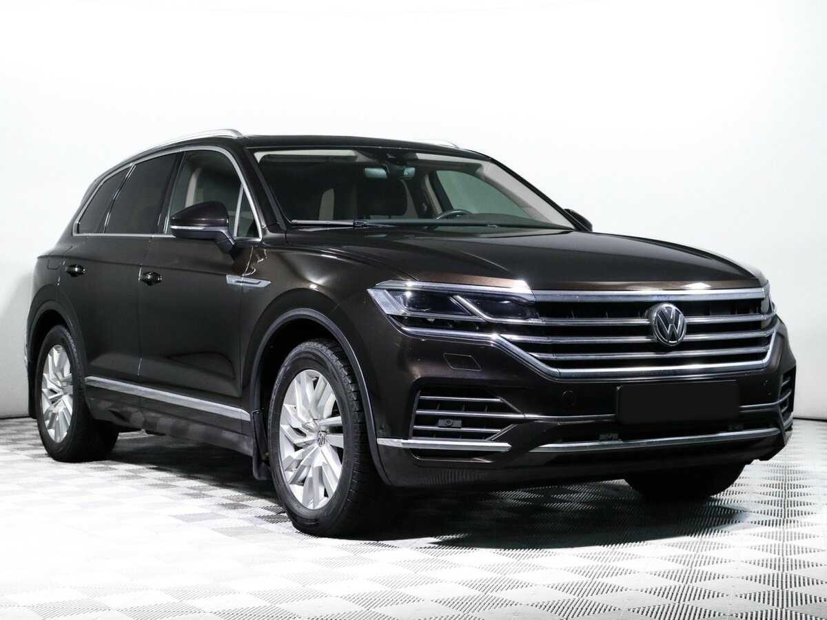 Volkswagen Touareg с пробегом — 2018 год. Фото: #2