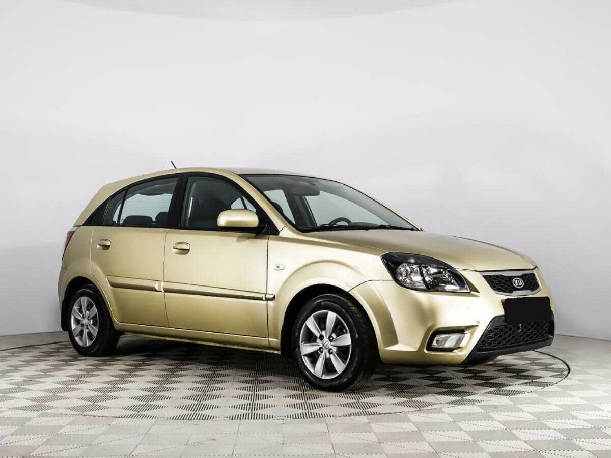 Kia Rio с пробегом — 2011 год. Фото: #2