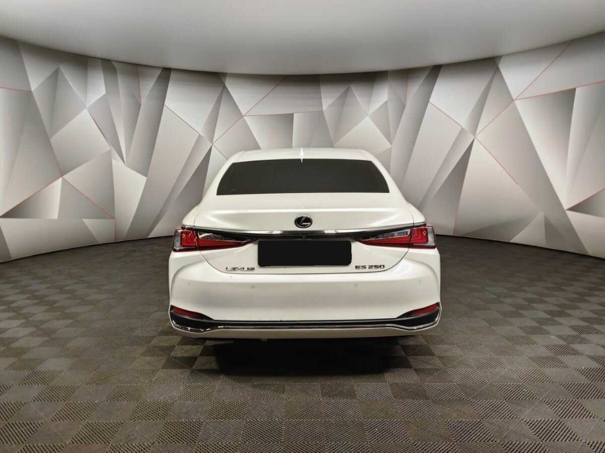 Lexus ES с пробегом — 2020 год. Фото: #7