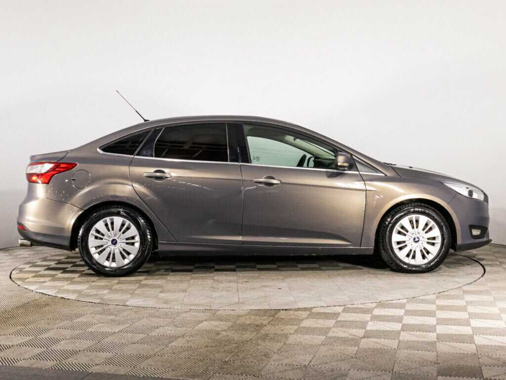 Ford Focus с пробегом — 2011 год. Фото: #3