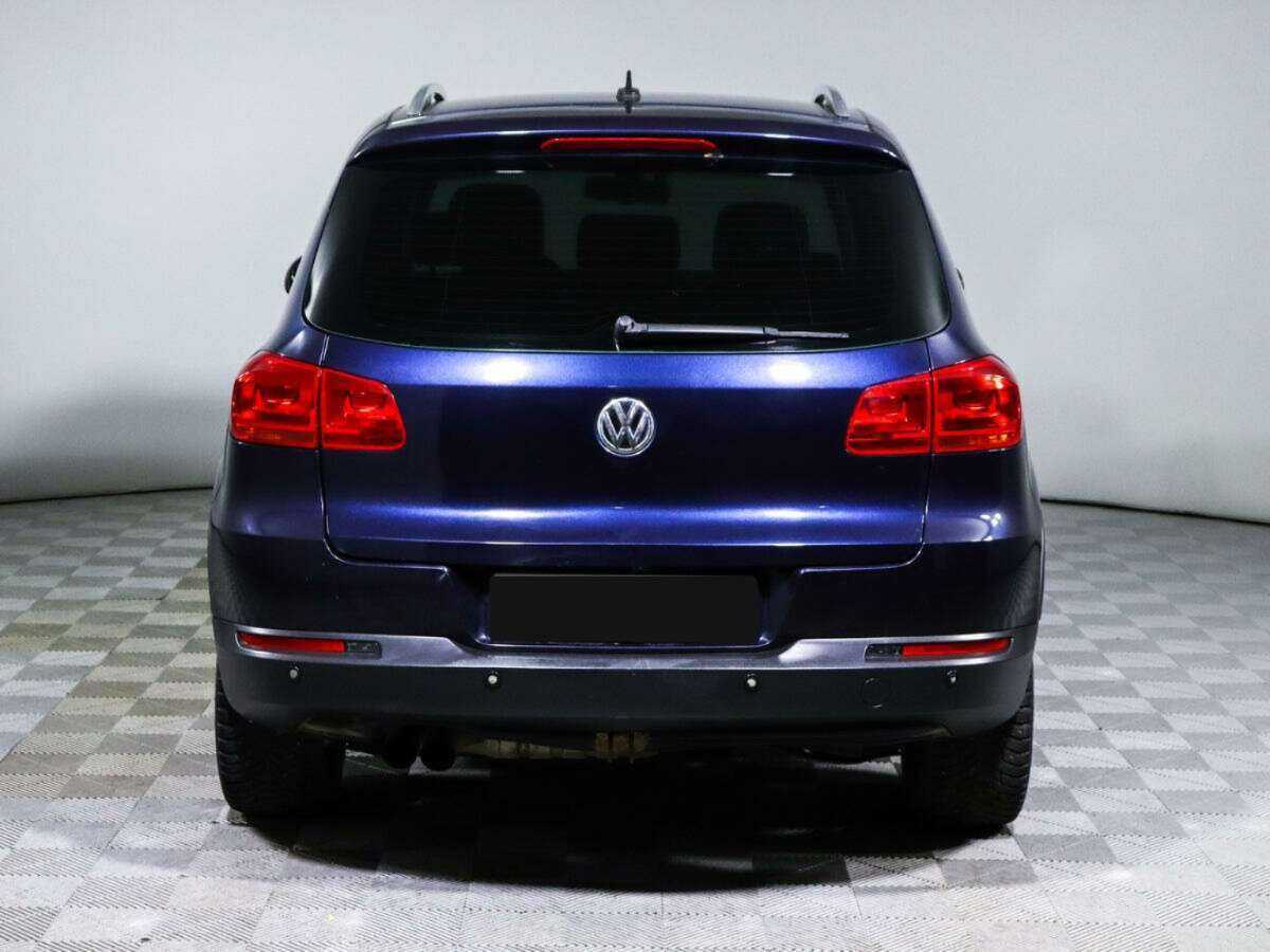 Volkswagen Tiguan с пробегом — 2011 год. Фото: #4