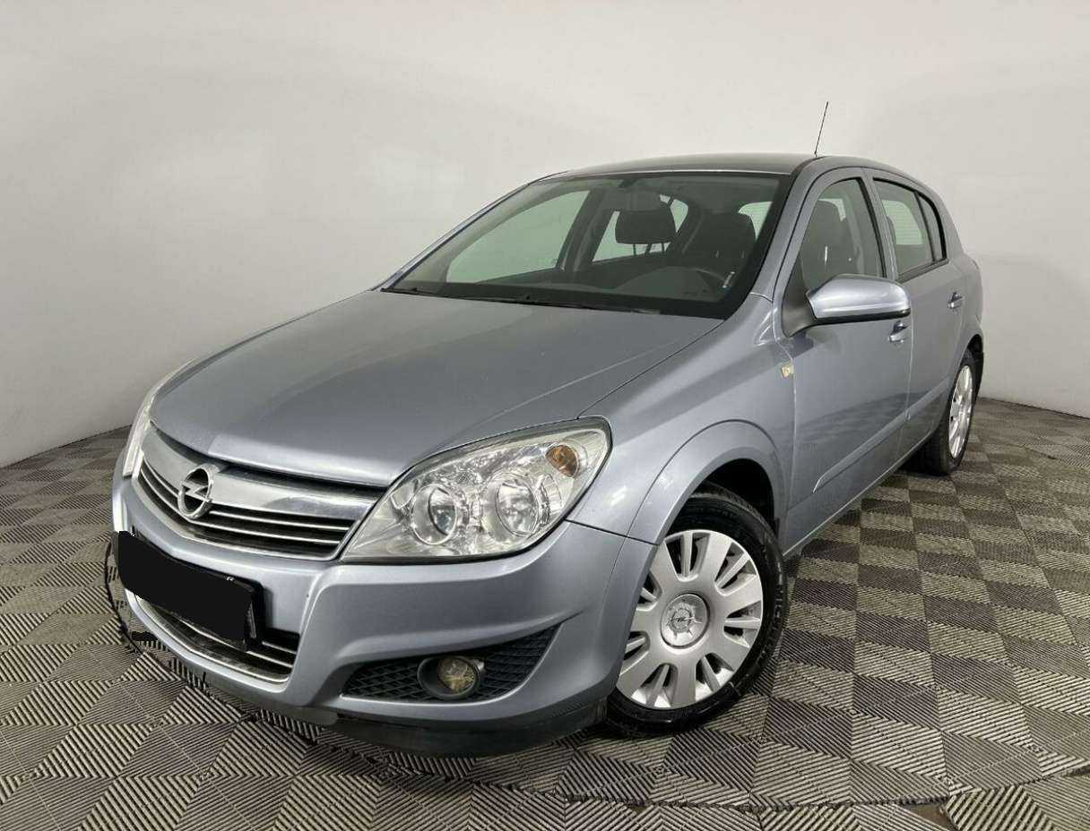 Opel Astra с пробегом — 2008 год. Фото: #0