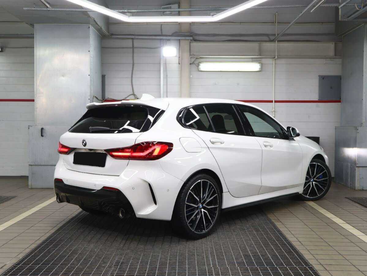 BMW 1 серии с пробегом — 2019 год. Фото: #1