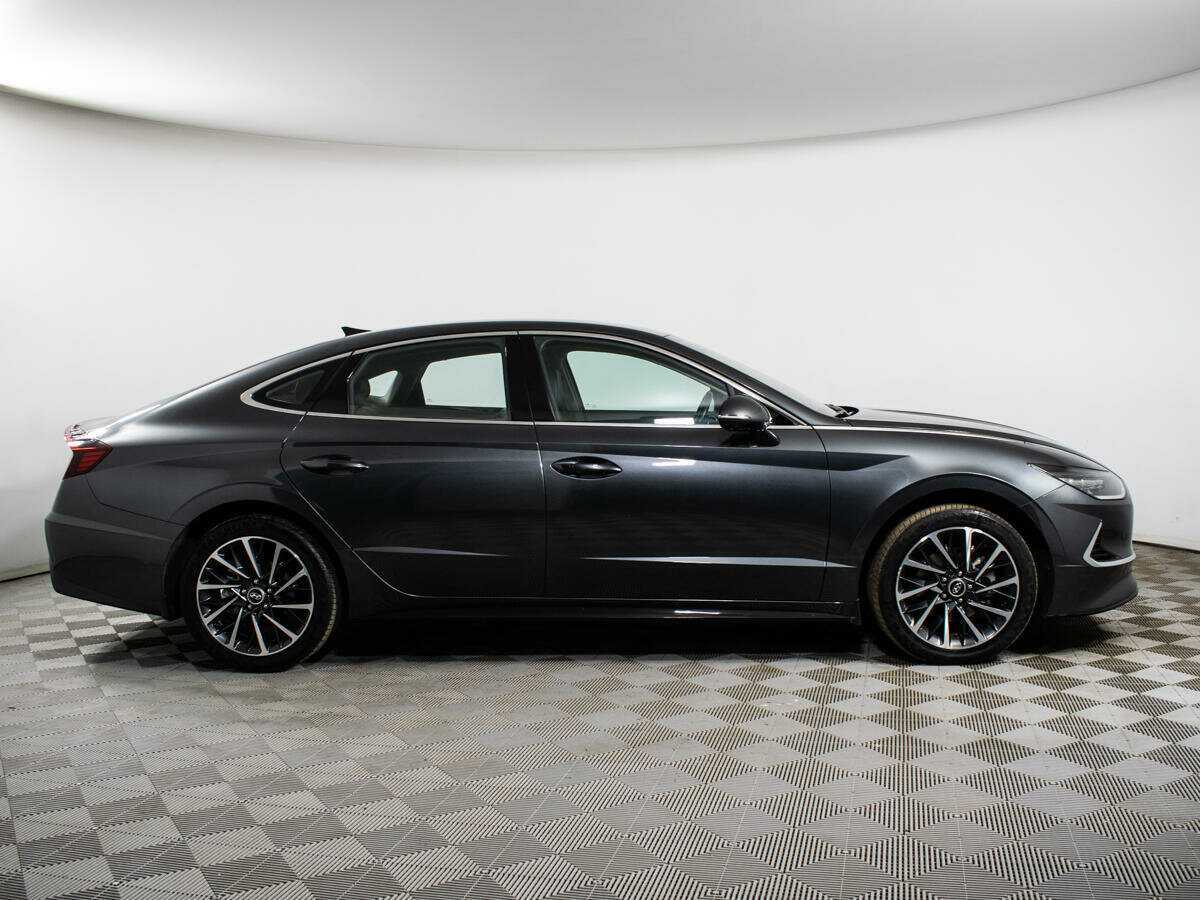 Hyundai Sonata с пробегом — 2023 год. Фото: #3