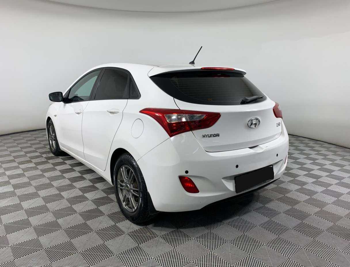 Hyundai i30 с пробегом — 2012 год. Фото: #6