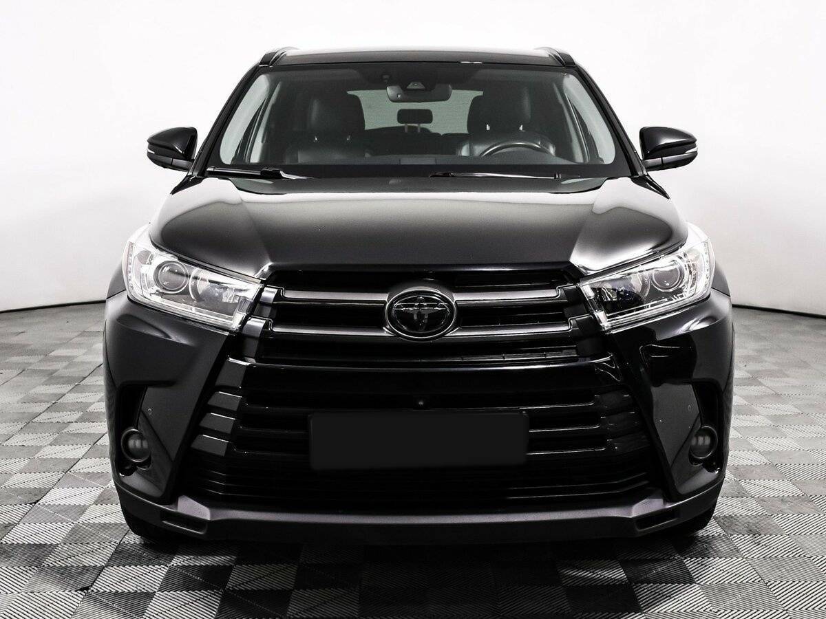 Toyota Highlander с пробегом — 2019 год. Фото: #1