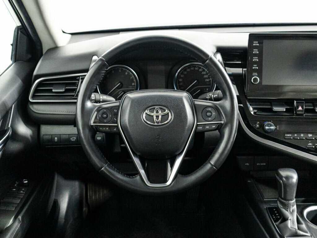 Toyota Camry с пробегом — 2021 год. Фото: #19