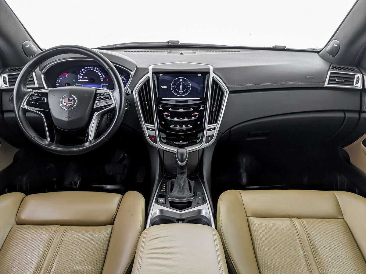 Cadillac SRX с пробегом — 2014 год. Фото: #11