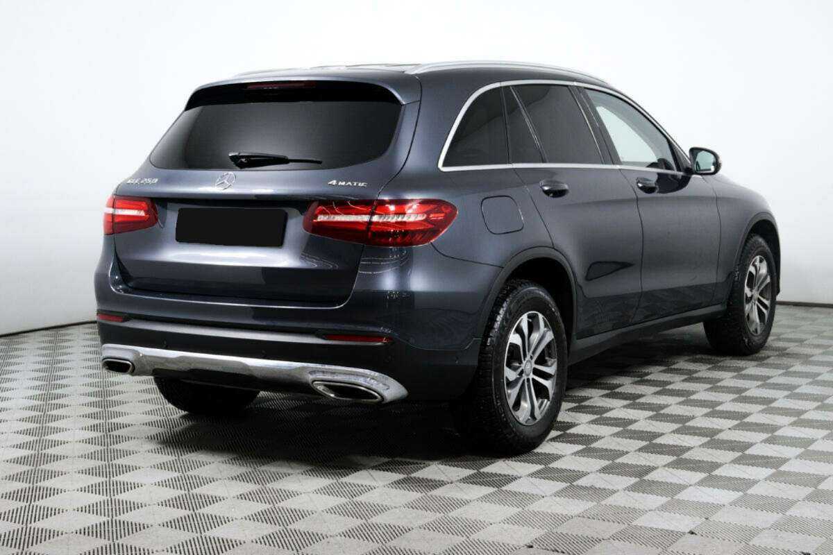 Mercedes-Benz GLC с пробегом — 2015 год. Фото: #4