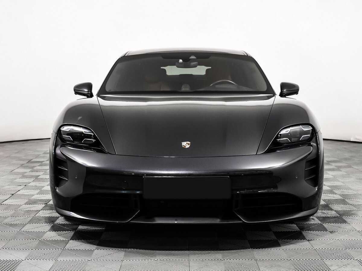 Porsche Taycan с пробегом — 2020 год. Фото: #1