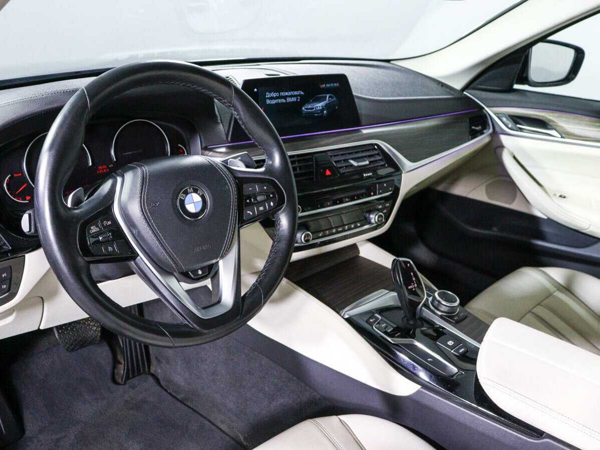 BMW 5 серии с пробегом — 2019 год. Фото: #10