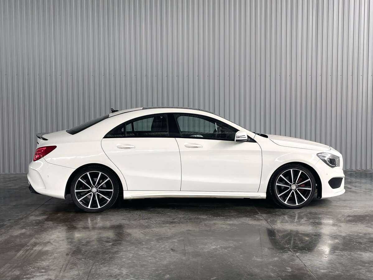 Mercedes-Benz CLA с пробегом — 2014 год. Фото: #3