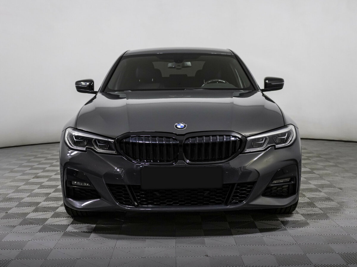 BMW 3 серии с пробегом — 2019 год. Фото: #1