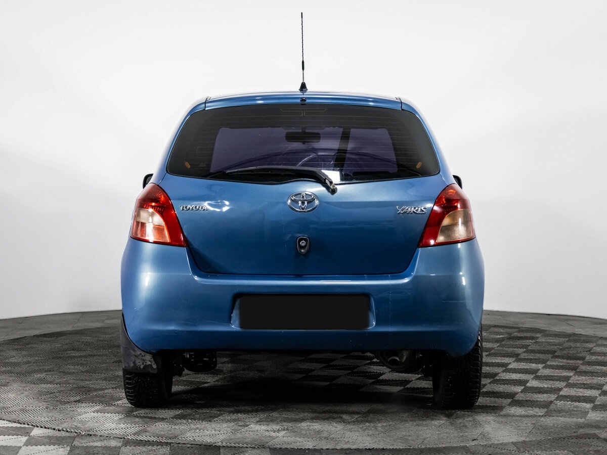 Toyota Yaris с пробегом — 2007 год. Фото: #5
