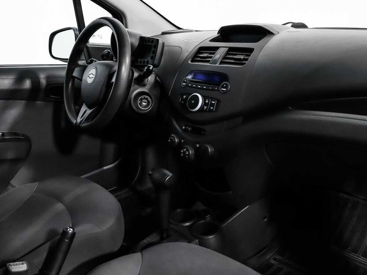 Chevrolet Spark с пробегом — 2013 год. Фото: #10