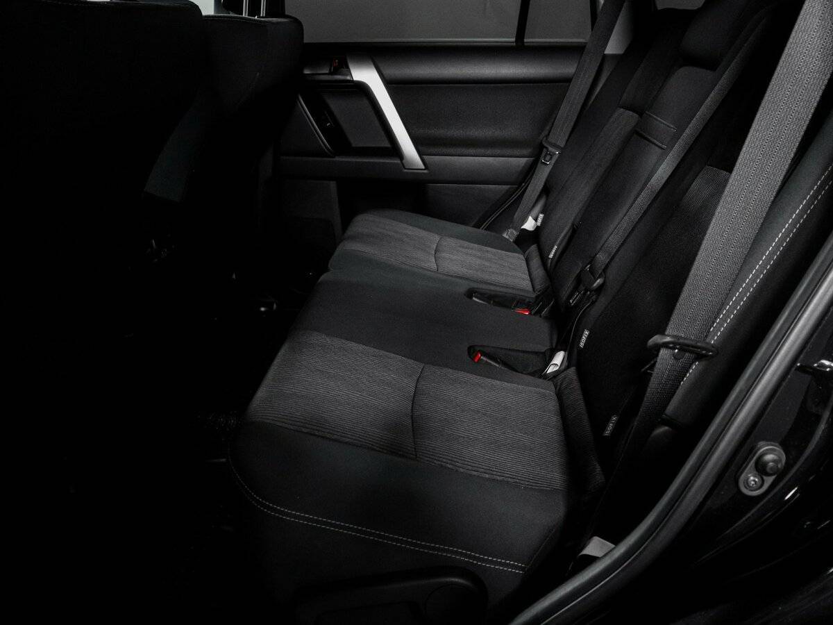Toyota Land Cruiser Prado с пробегом — 2021 год. Фото: #9