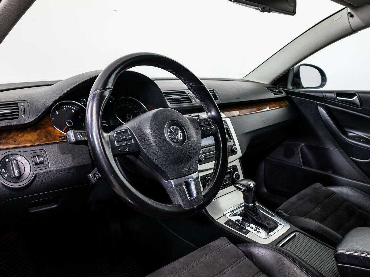 Volkswagen Passat с пробегом — 2010 год. Фото: #8