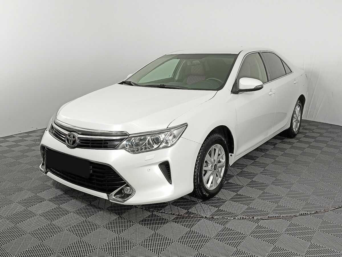 Toyota Camry с пробегом — 2017 год. Посмотреть фото