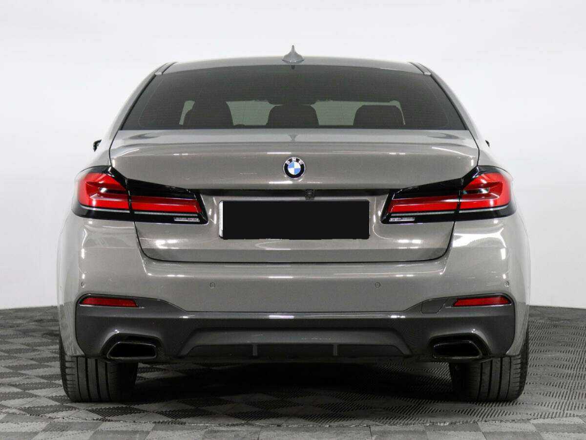 BMW 5 серии с пробегом — 2021 год. Фото: #3