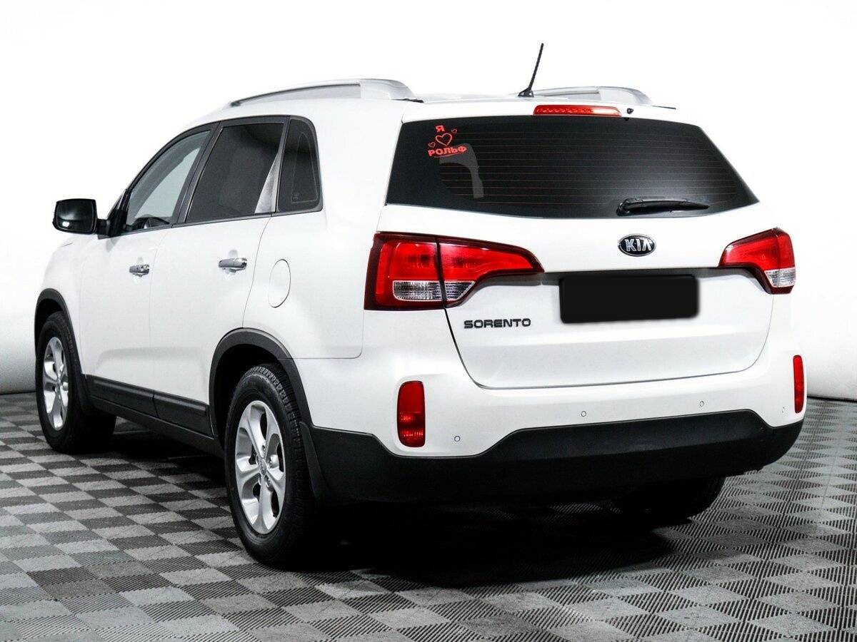 Kia Sorento с пробегом — 2015 год. Фото: #6