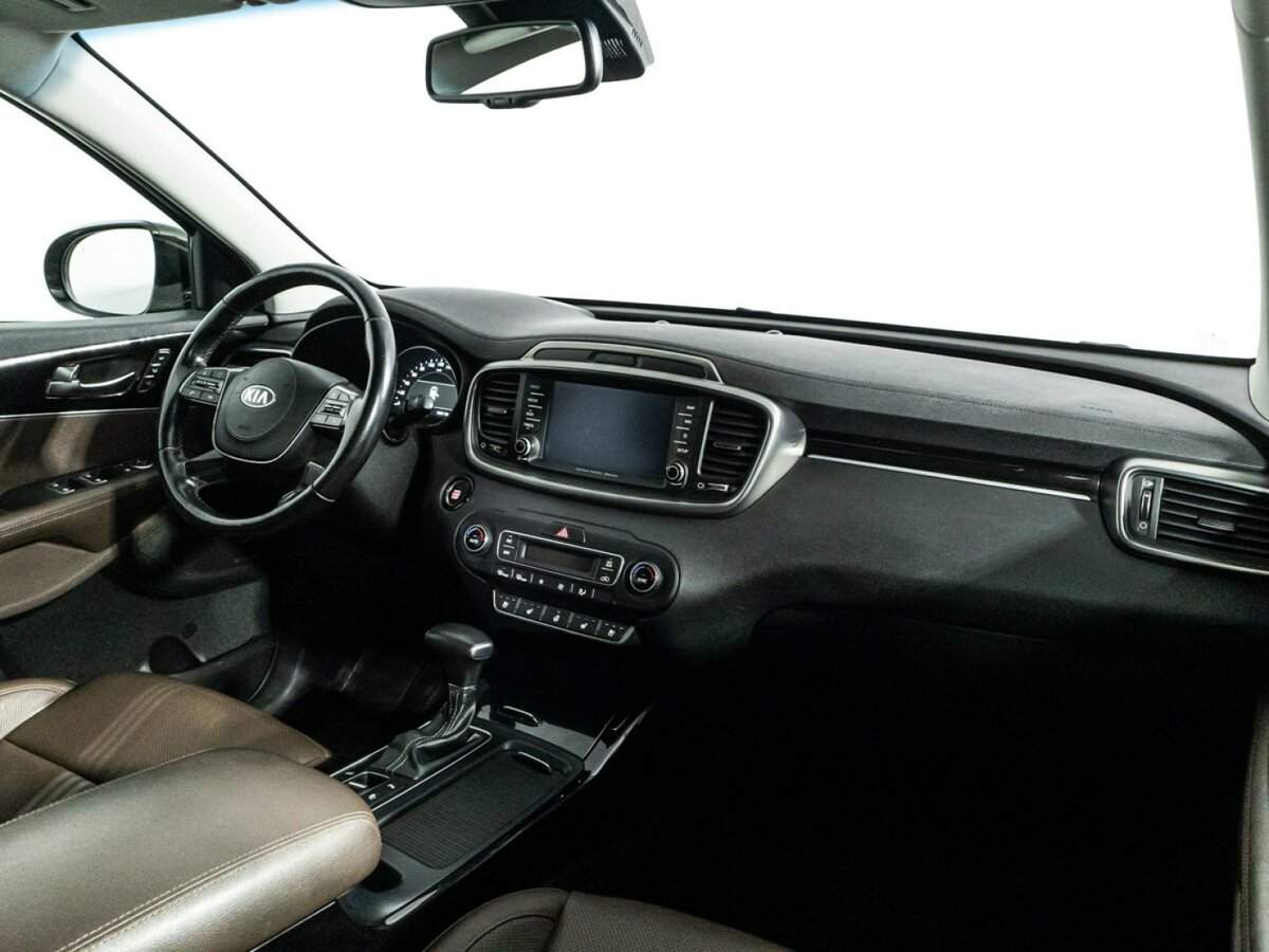 Kia Sorento с пробегом — 2018 год. Фото: #8