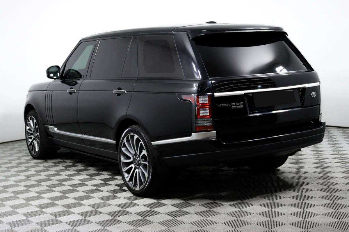 Land Rover Range Rover с пробегом — 2015 год. Фото: #6