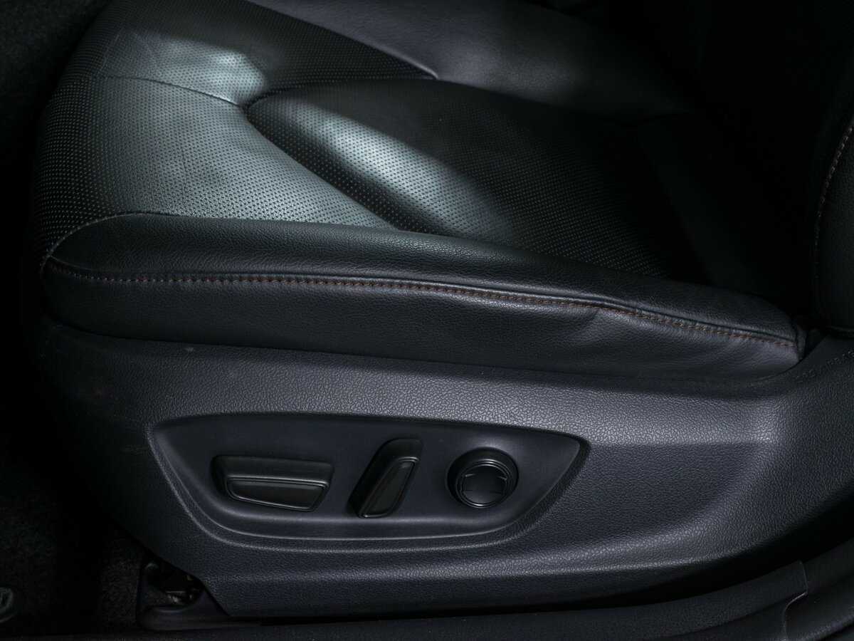 Toyota Camry с пробегом — 2018 год. Фото: #17