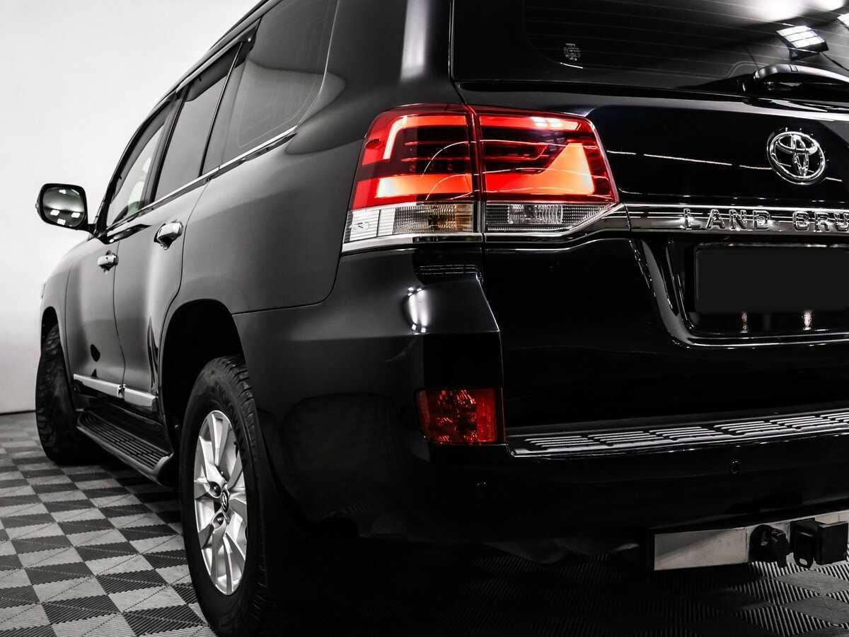 Toyota Land Cruiser с пробегом — 2015 год. Фото: #16