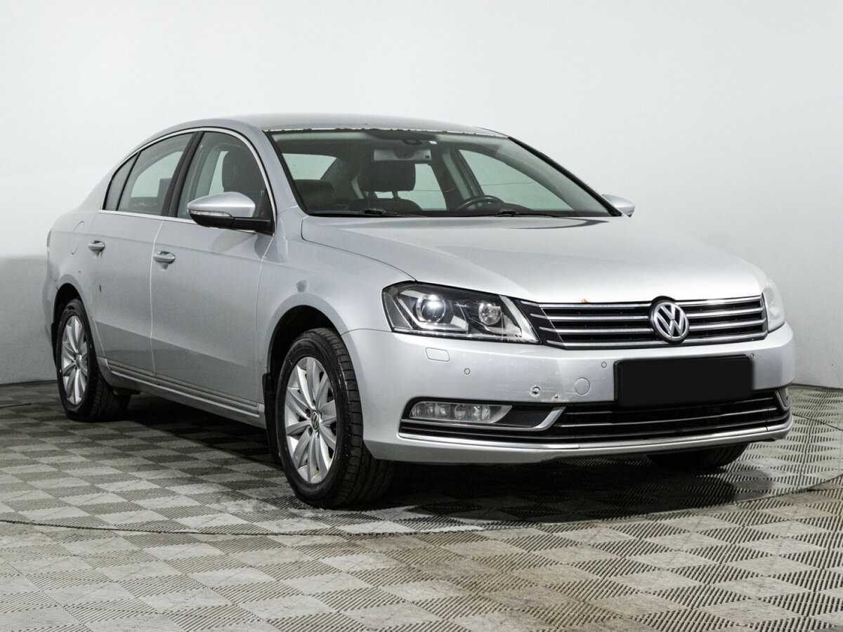 Volkswagen Passat с пробегом — 2011 год. Фото: #2