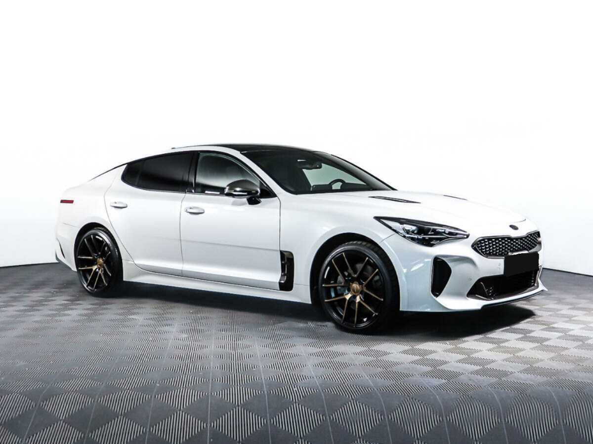 Kia Stinger с пробегом — 2018 год. Фото: #2