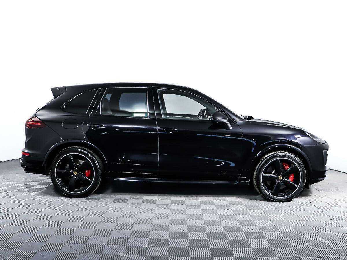 Porsche Cayenne с пробегом — 2015 год. Фото: #3
