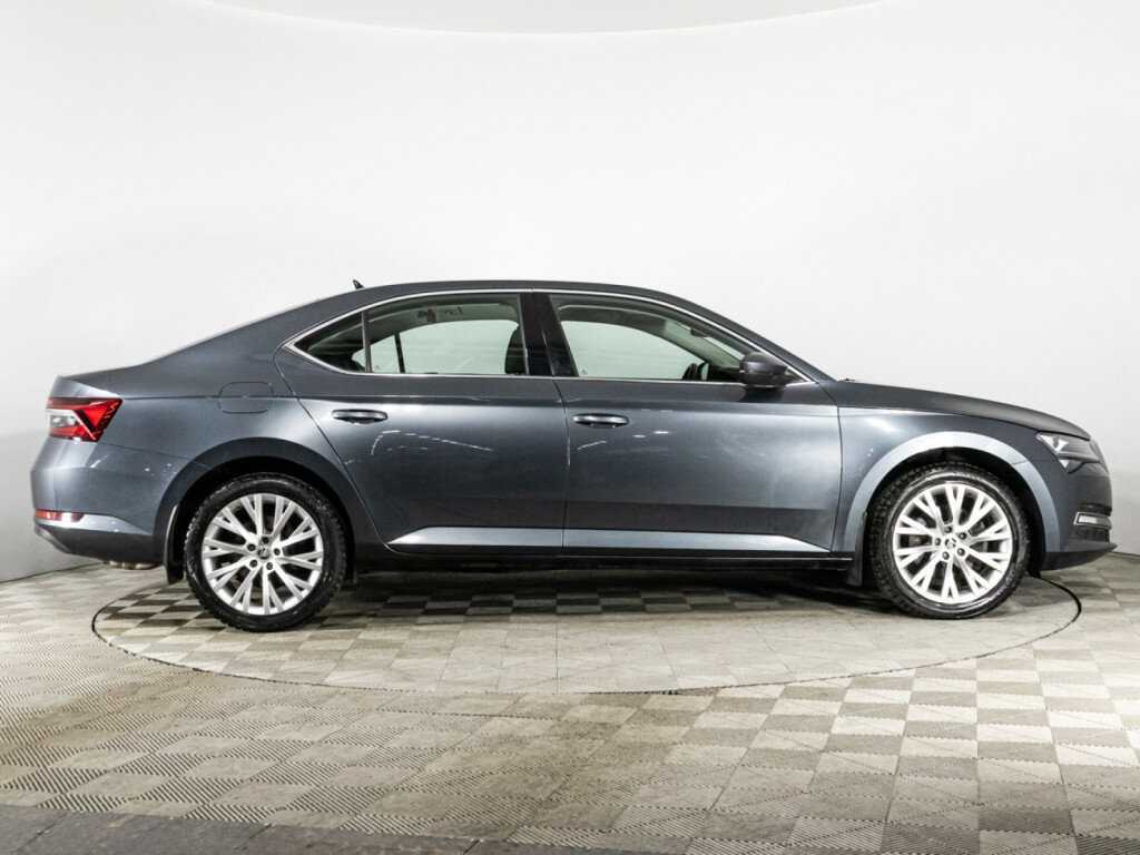 Skoda Superb с пробегом — 2020 год. Фото: #3